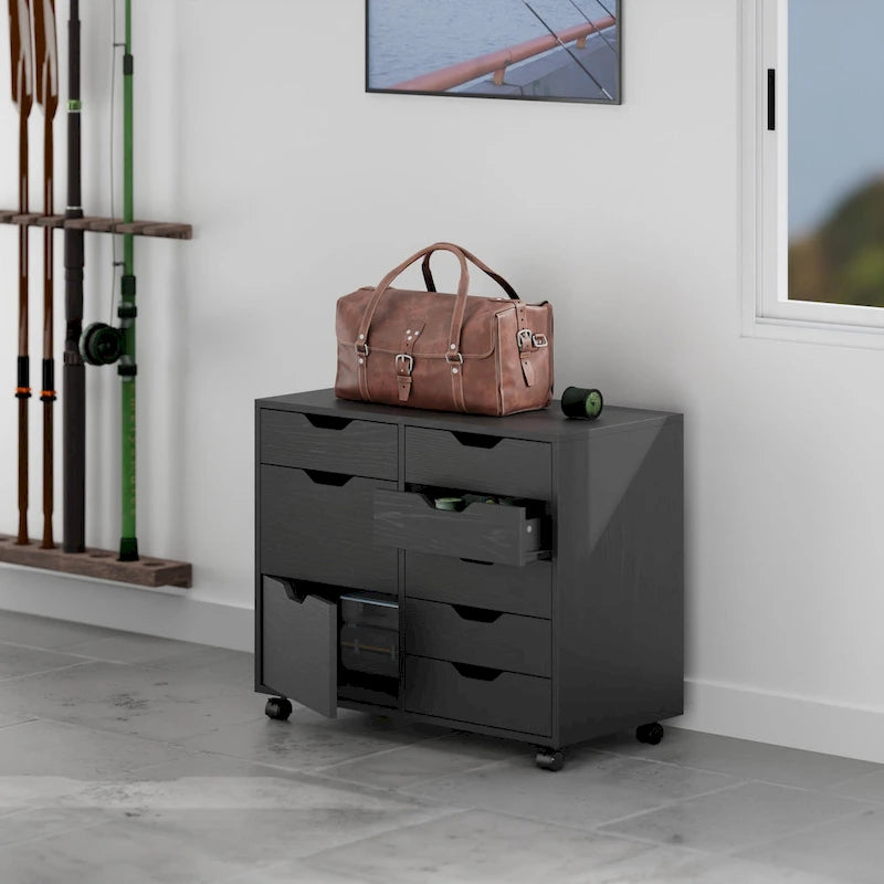 Halifax Cabinet, Black